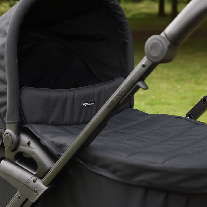 MB200 2-in-1 Pushchair & Carrycot - Onyx Black - Grade A