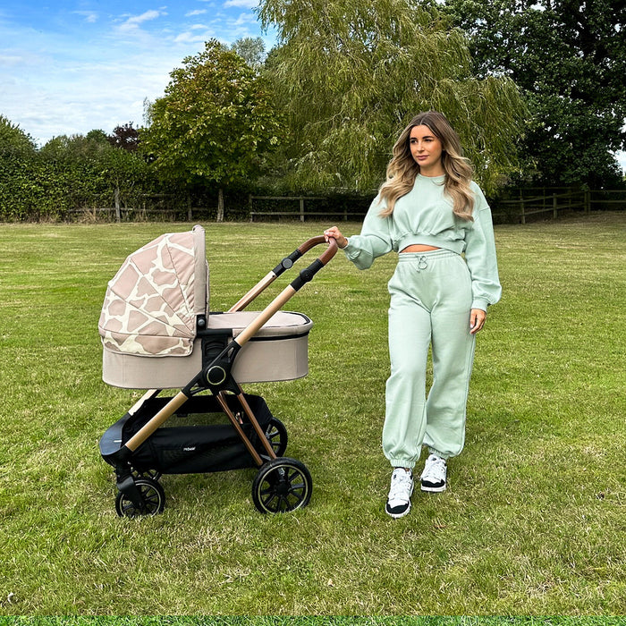 MB250i 3-in-1 Travel System with i-Size Car Seat - Dani Dyer Rose Gold Giraffe - Grade A