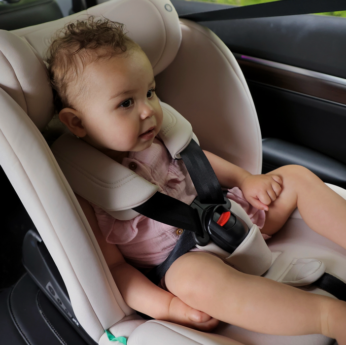 MBCS200 Spin R129 Car Seat with Top Tether - Pink Leopard